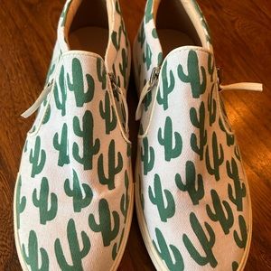 Volatile cactus sneakers 7.5